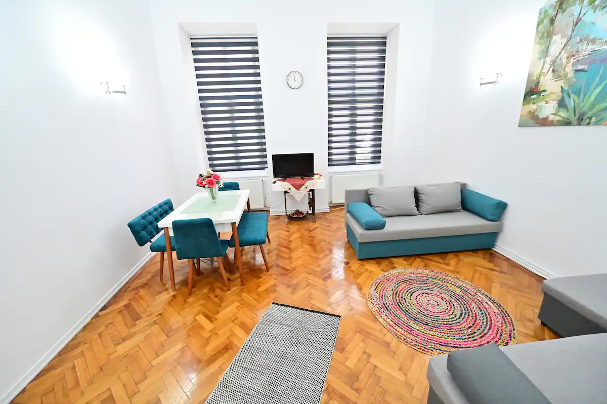 FLH - Maria Grand Square Apartment